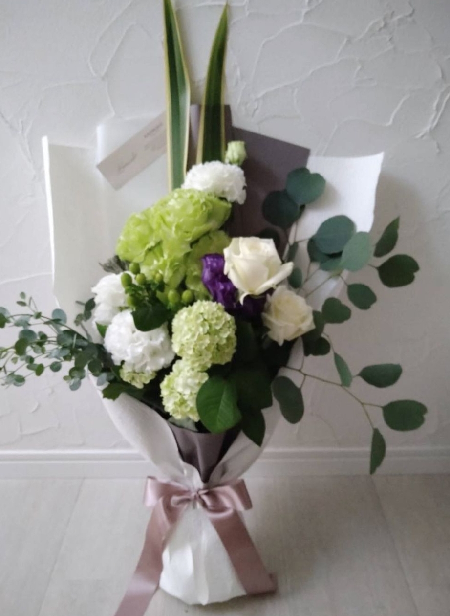 プレミアム 東京市場コンテスト特別賞フローリストが贈る  お手頃価格 思いをデザインする 花束