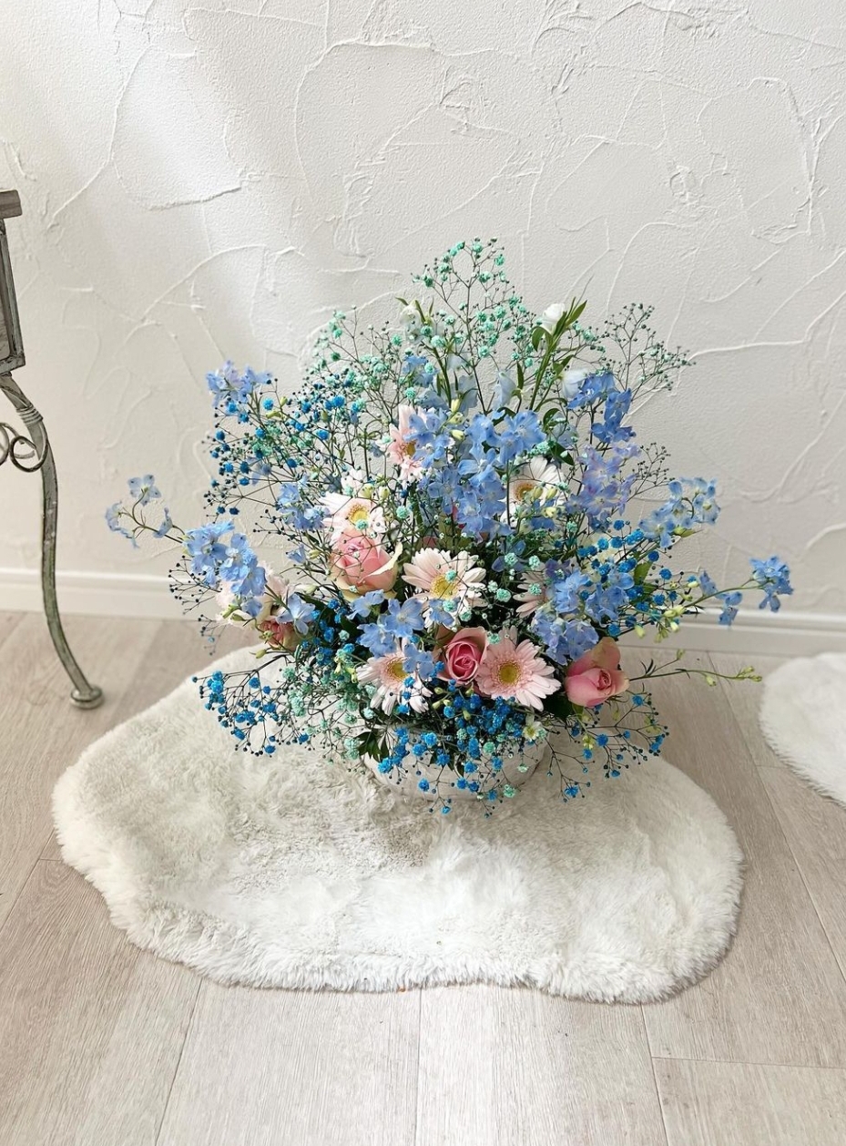 青 フローリスト銀座のご案内 Kaoruko Florist Ginza