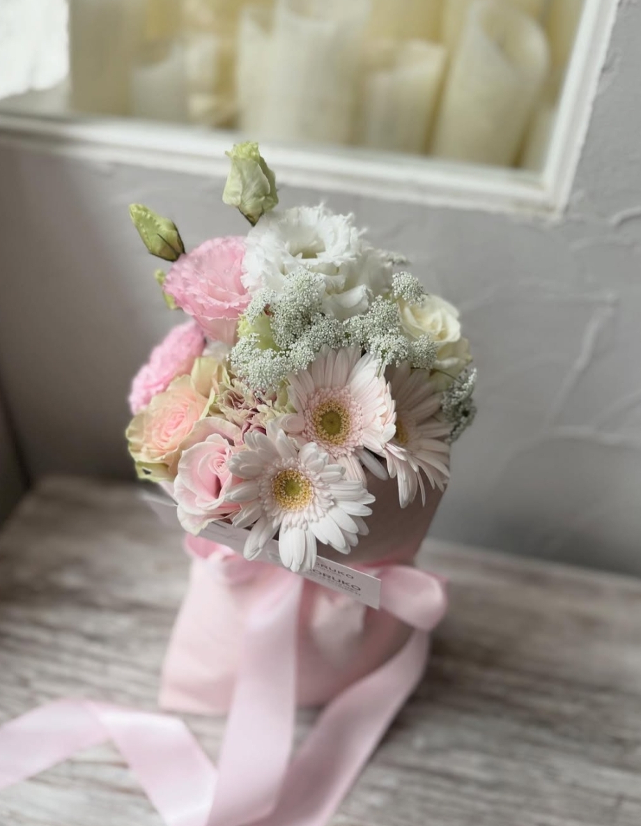 ワンダフルワールド 生成 ピンク いちごバスケット ブーケ柄 豪華段々